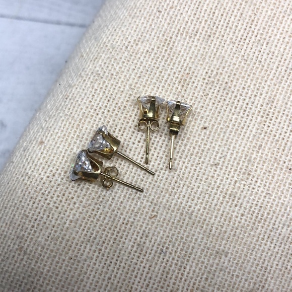 Gold over sterling silver dazzling post/stud CZ earrings, unisex bundle lot 2. - Picture 3 of 5